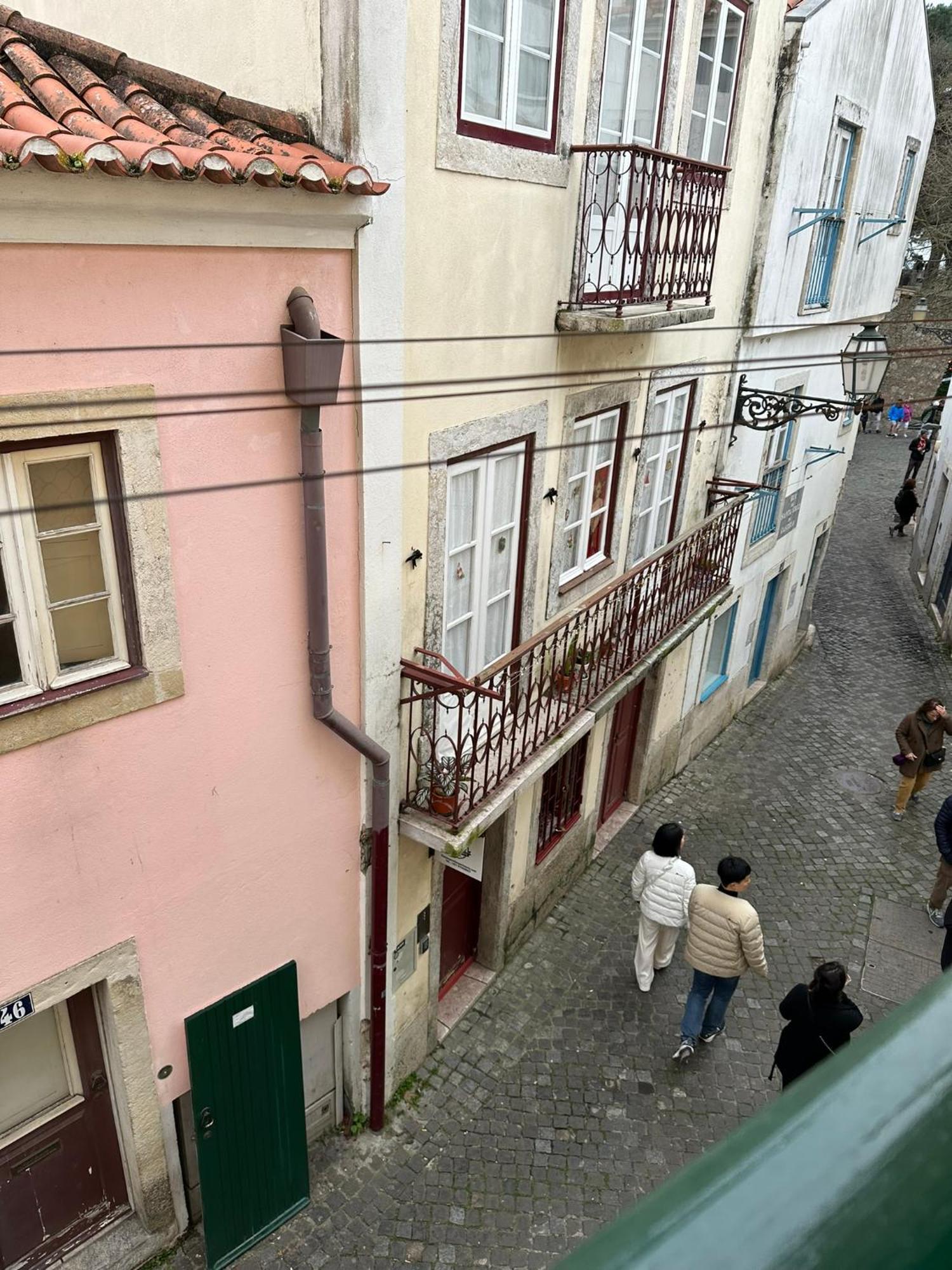 Castle Cozy Apartment ลิสบอน ภายนอก รูปภาพ