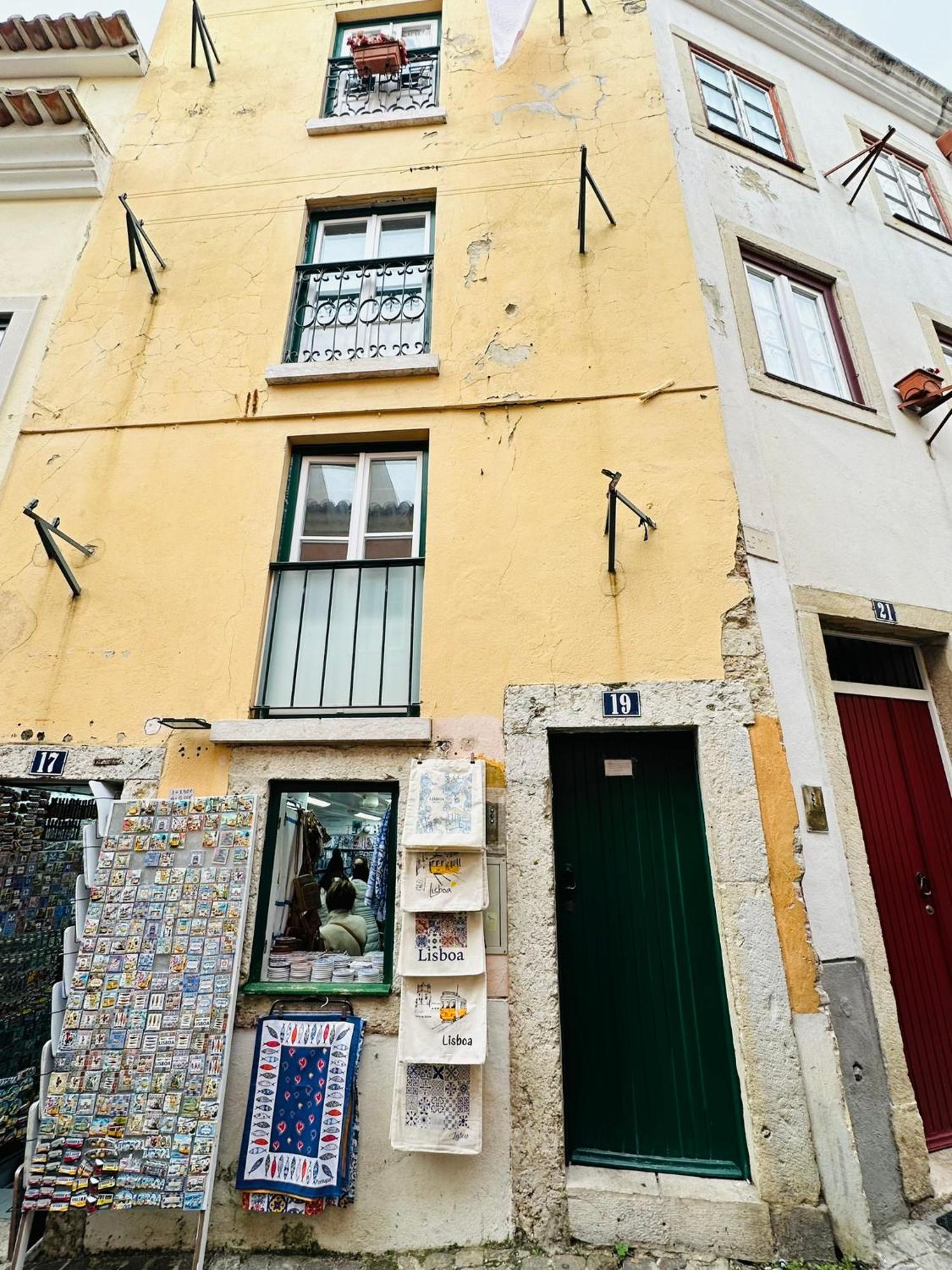 Castle Cozy Apartment ลิสบอน ภายนอก รูปภาพ